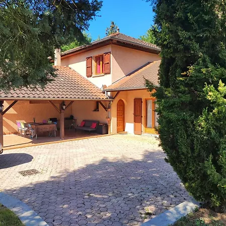 Les Charmettes Villa *